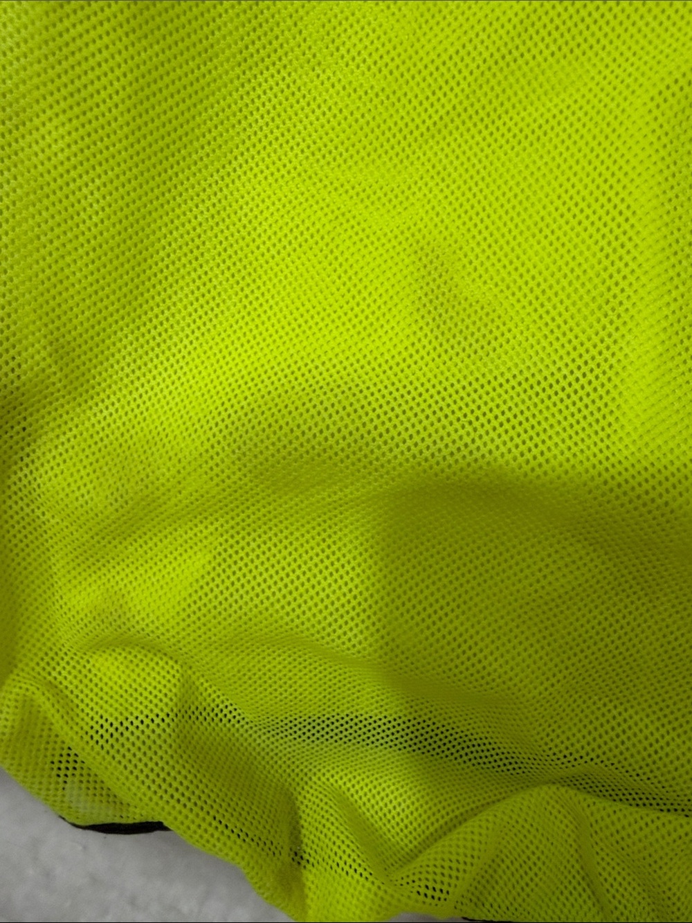 Pearl Izumi Neon Yellow and Black Cycling Vest - Picture 5 of 7